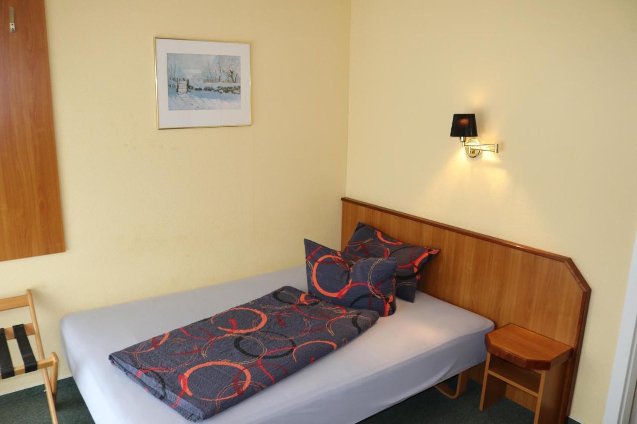 Stadthotel Brandenburger Hof 诺伊鲁平 外观 照片